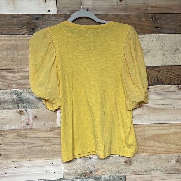 Banana Republic size XS yellow Malibu tee puff sleeves - Picture 6 of 6